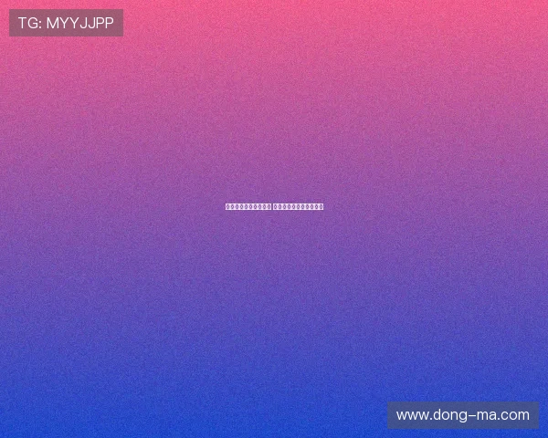 巴萨社媒晒莱万泳池照 墨镜加胸肌展现硬汉魅力 巴萨社媒晒莱万泳池照 墨镜加胸肌展现硬汉魅力